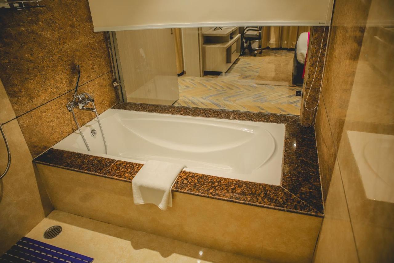 The Orlov Hotel Panipat Экстерьер фото